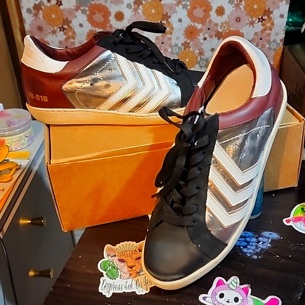 Free Bird 818 sneakers